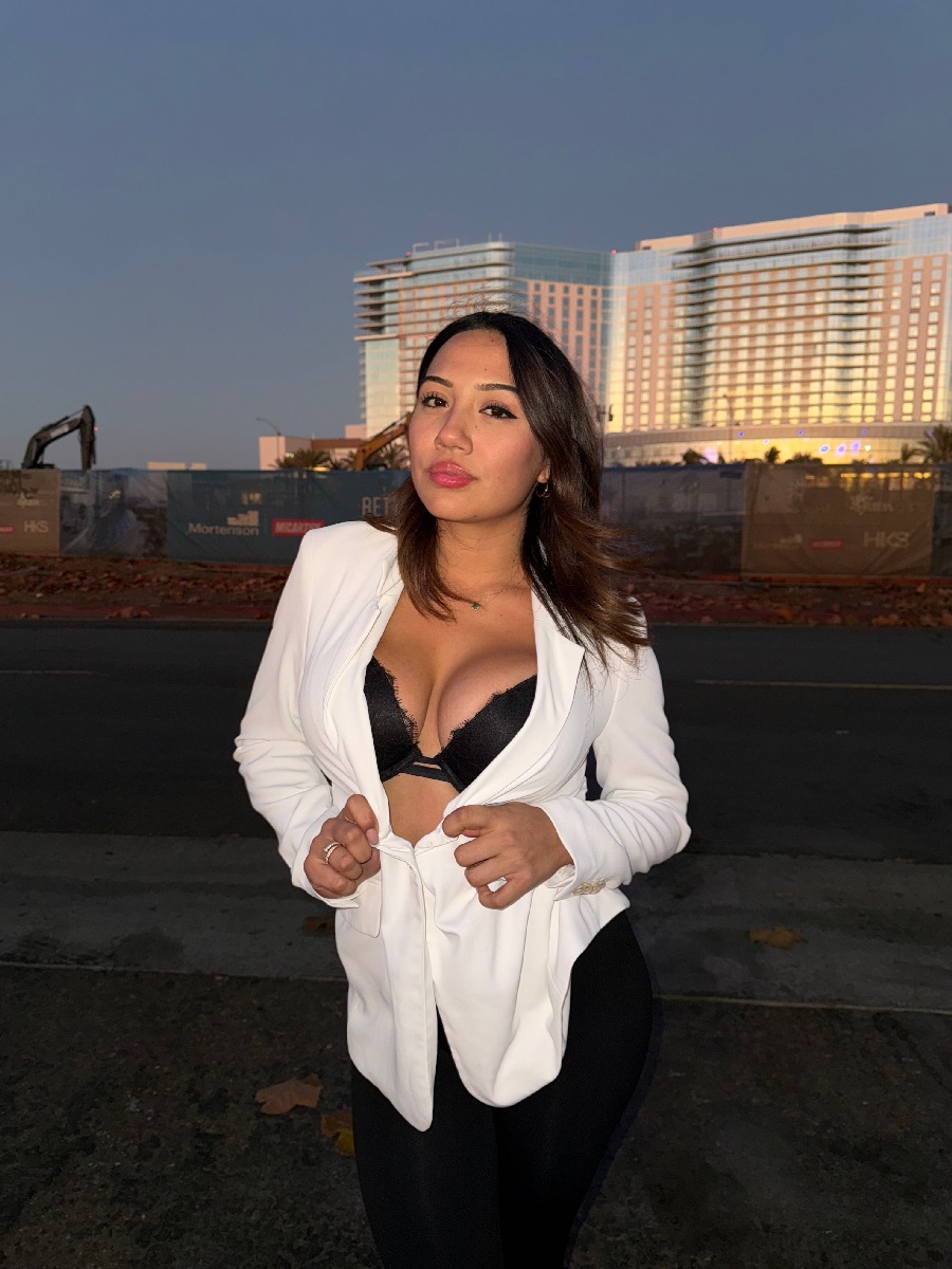 Take a pause and enjoy Ali Cruz — streaming from San Jose